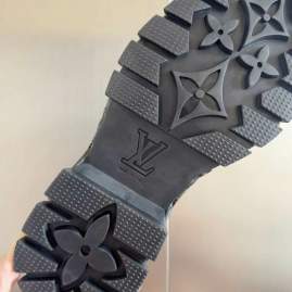 Picture of Louis Vuitton Shoes _SKULVsz38-454cmmnf100614484